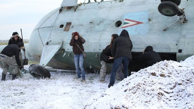 photo 100-degrees-below-zero-2013-large-picture_zps9rv5uodv.jpg
