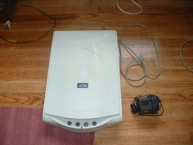 Umax Astra 3400 flat bed scanner with power cord, disc and computer cord.